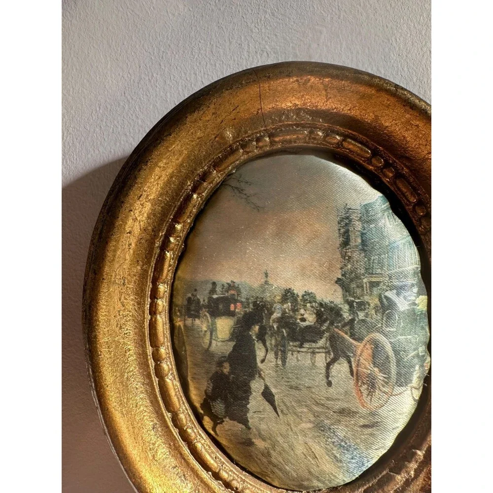 French Vintage Small Oval ‘Painting’ in a Gold Plaster Frame Oval from France - Picture 2 of 3